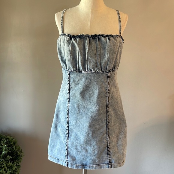 H&M tank sundress spaghetti straps denim stretch ruched bodice zippered Large - Picture 1 of 12